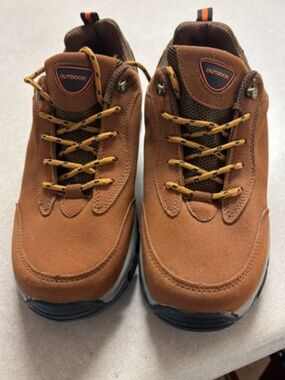 Outdoor walk/Hiking shoes Mens- SZ-44 (10-10.5)